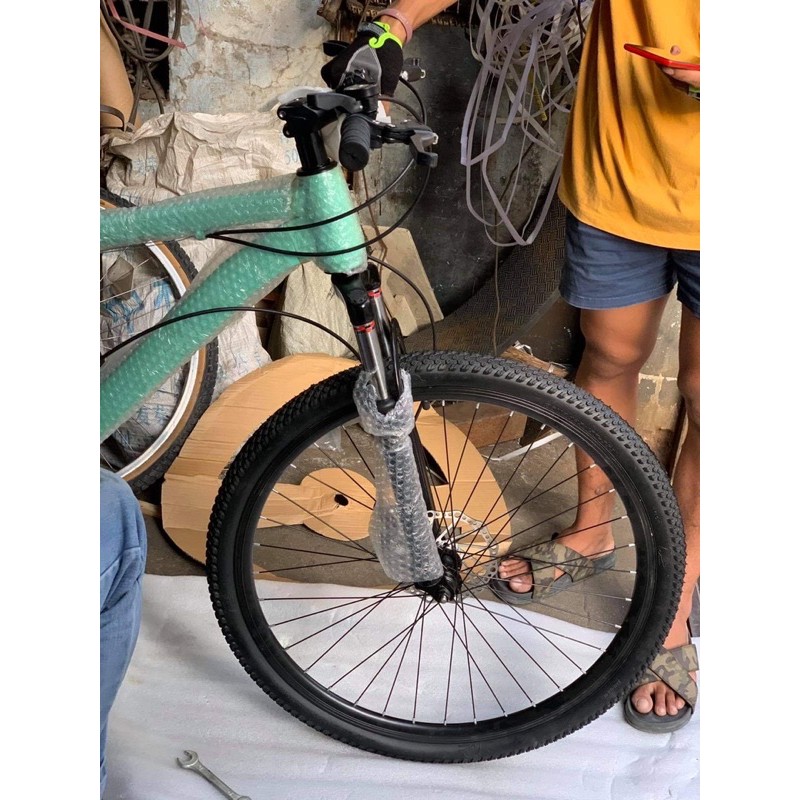 Roadmaster mountain bike 26 inch hotsell