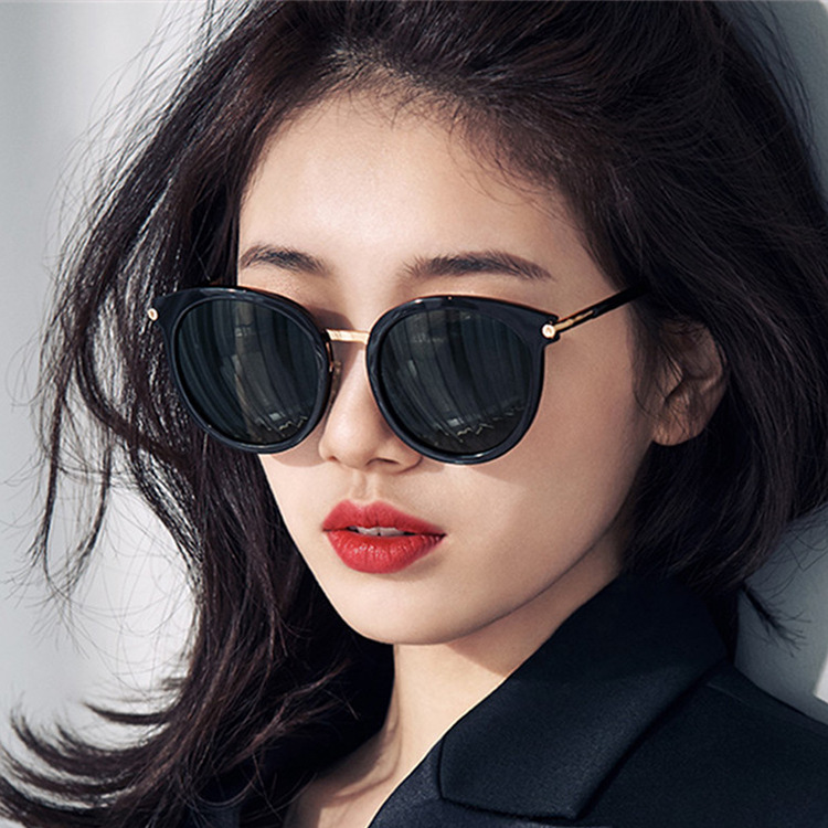 READY STOCK Shades Sunglasses For Women INS Fashion Classical Retro Round Metal Frame Sunglasses Women Men Shopee Philippines