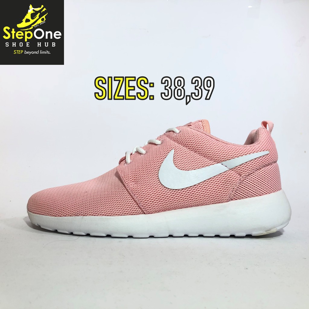 Light pink roshe store runs