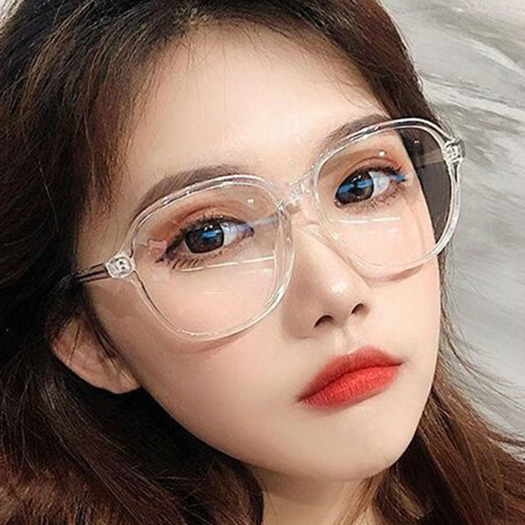 Korean glasses trend online