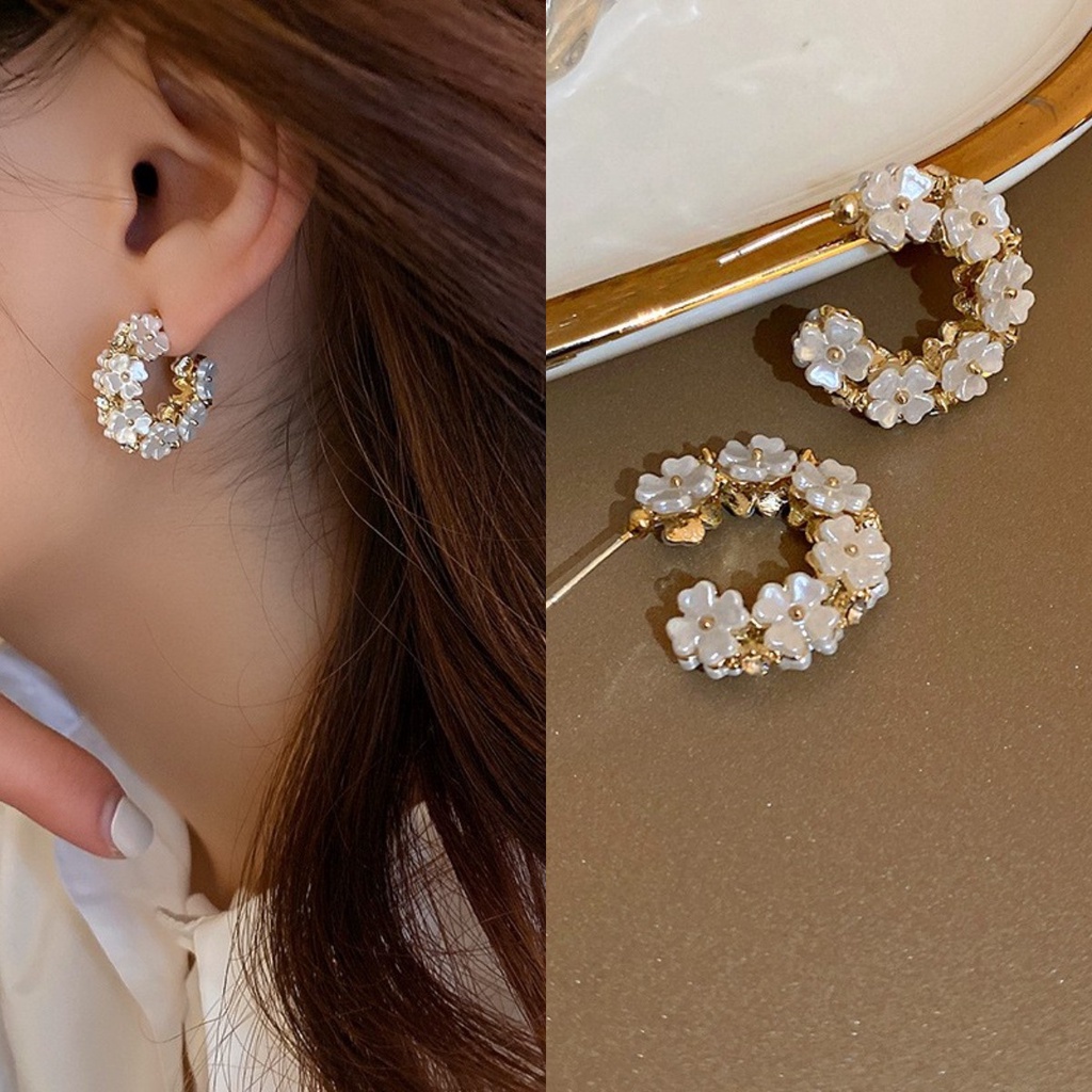 Side ear hot sale ring design