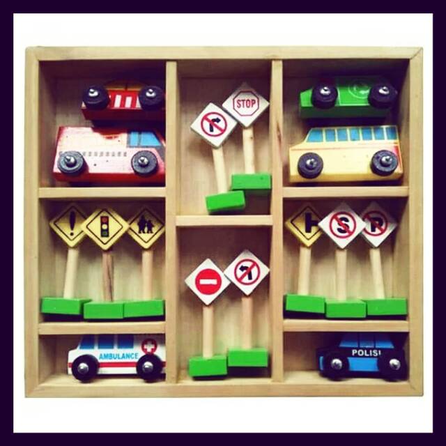 KAYU Wooden Toys Traffic Signs Game Box - Traffic Signs Educational ...