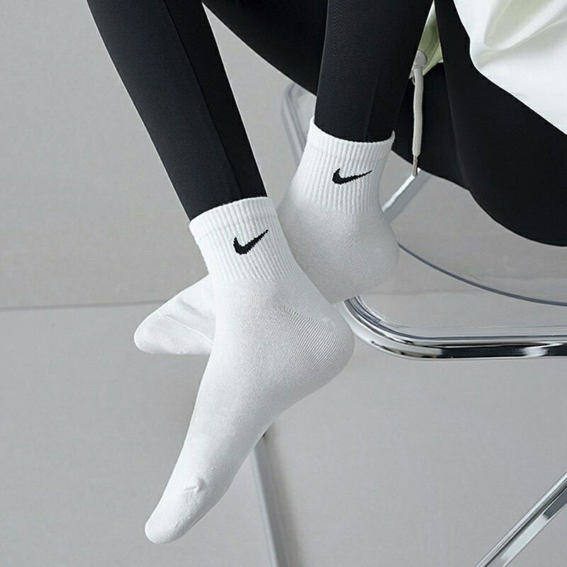 Nike elite socks mid cut sale