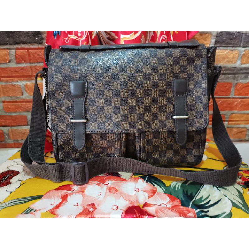 Louis Vuitton Broadway Messenger Bag (pre-owned), Messenger Bags, Clothing & Accessories