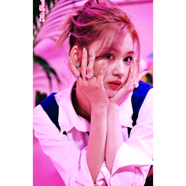 TWICE Sana Minatozaki Photocards (400 gsm) | Shopee Philippines