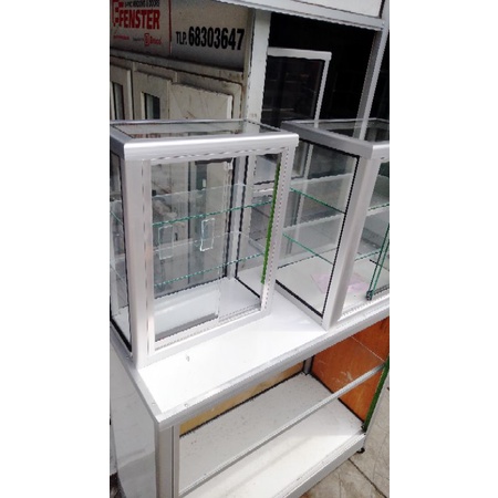 Mini Storefront (Multi Function): Can Be Used For Traders, Can Store ...
