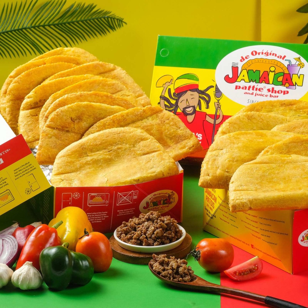 Jamaican Pattie Frozen Chicken Stew Box of 5 [Frozen, Pattie, Meat ...