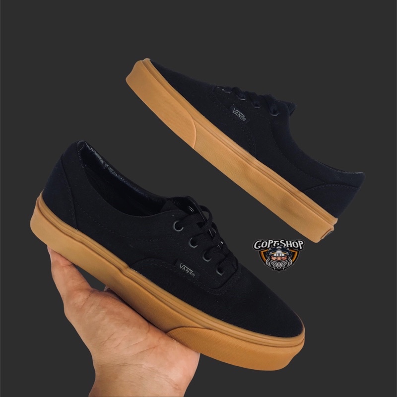 Vans black clearance gum sole philippines