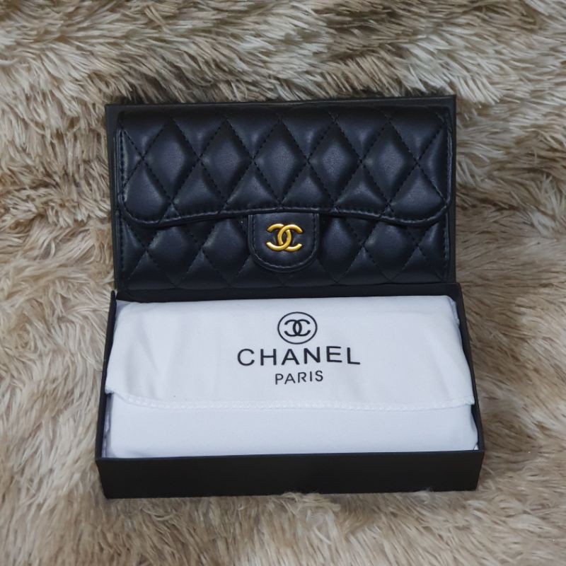 Chanel best sale lambskin wallet