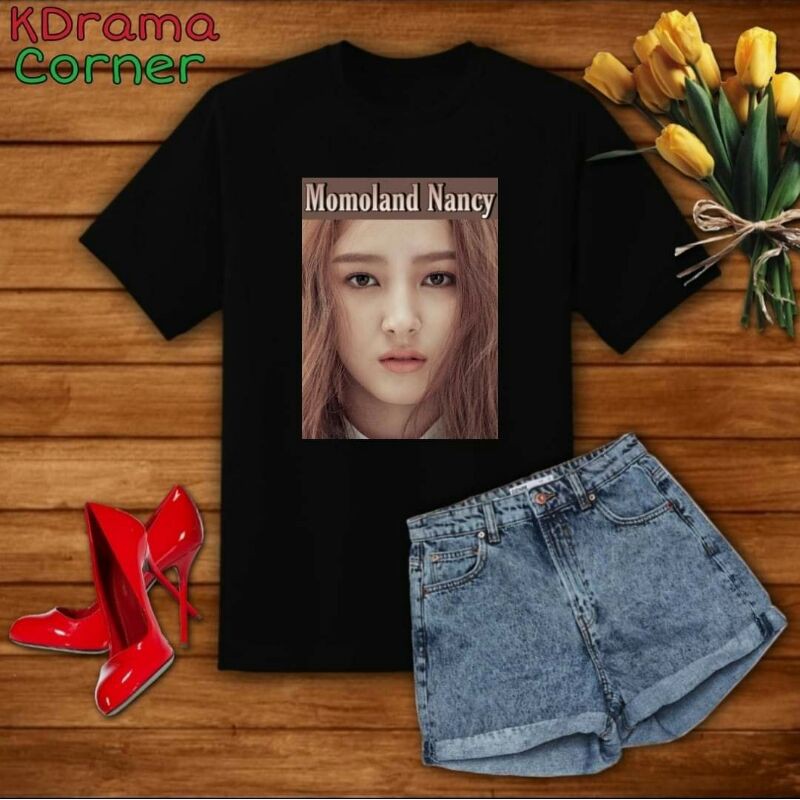 Momoland clothes shop