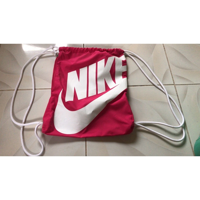 Pink nike drawstring store bag