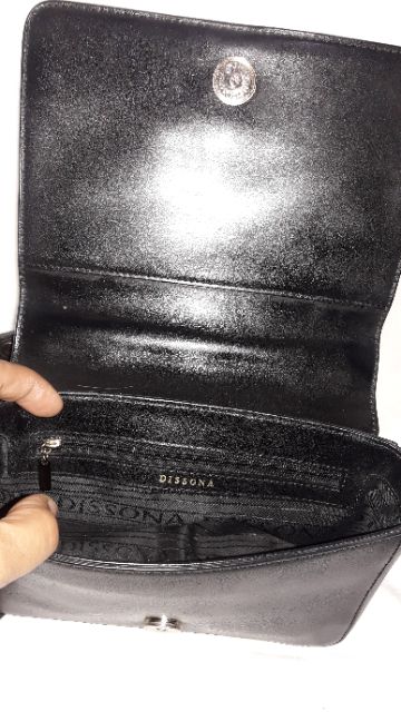 Bags O'clock - Genuine leather dissona sling bag Newly