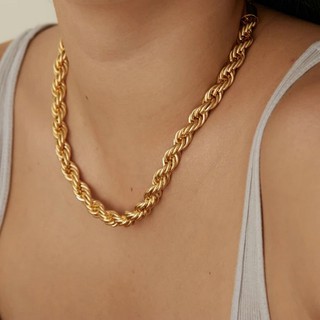 Short gold deals rope chain