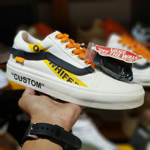 Off white x vans best sale old skool custom black