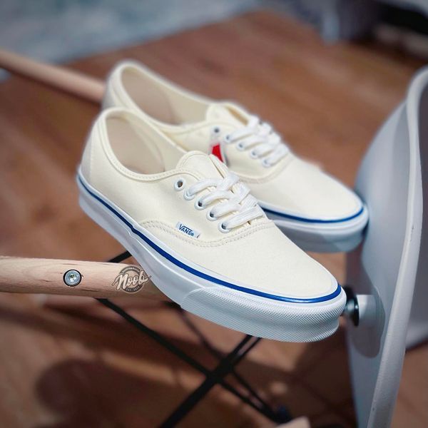 Vans classic outlet white