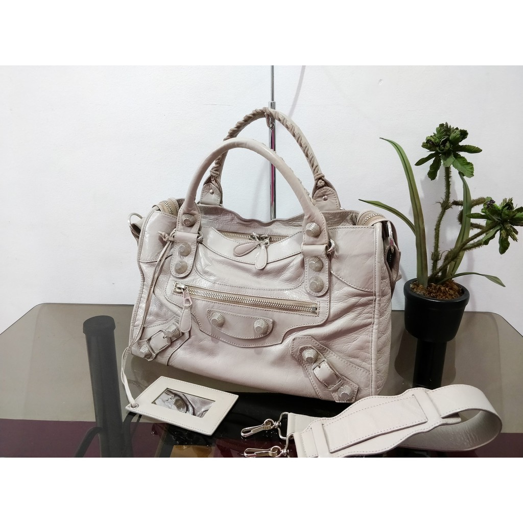 Balenciaga 173084.502752 2025