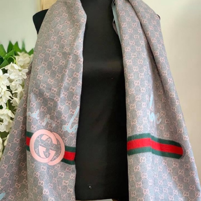 Tell if best sale gucci scarf authentic