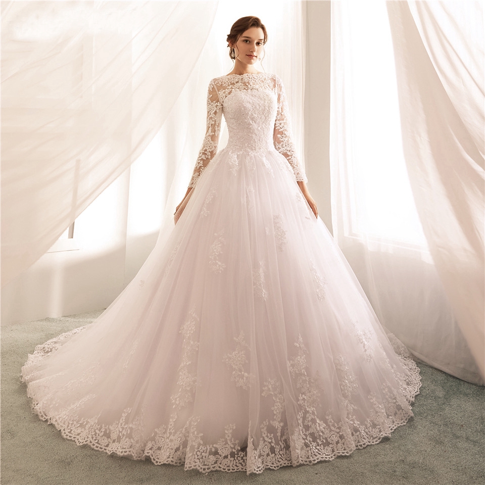 Long-sleeved round neck foreign trade European and American wedding dress  women 2019 new large size fashion retro trailing puffy bridal wedding dress