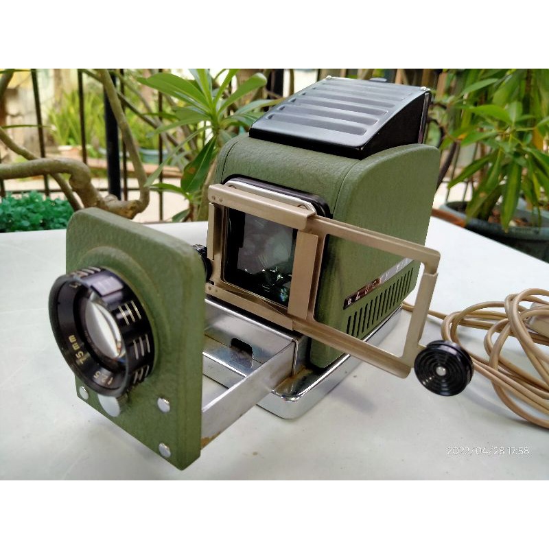 Vintage Slide Projector Lucky Tiny Collectors Item | Shopee Philippines