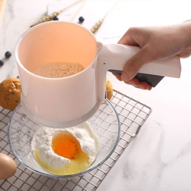 Heavy Duty Handheld Sifter Plastic Flour Sifter Flour Strainer with