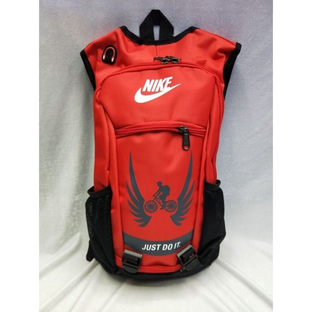 Nike on sale cycling backpack