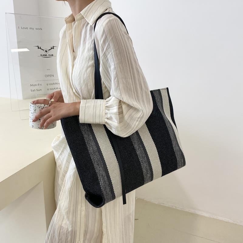 Canvas shoulder tote bag hotsell