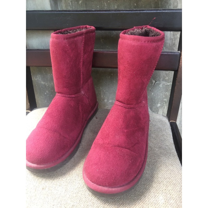 Maroon bearpaw clearance boots