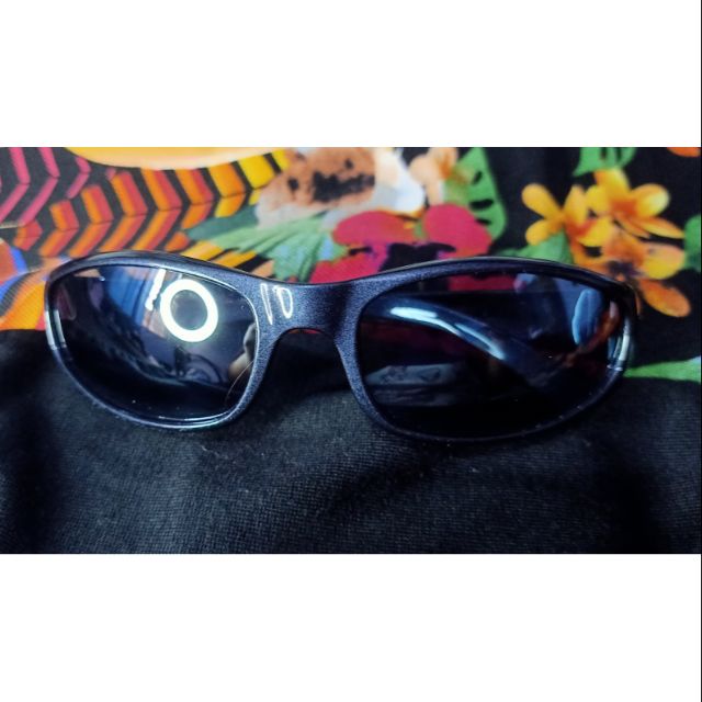 Reebok 2024 sunglasses gold