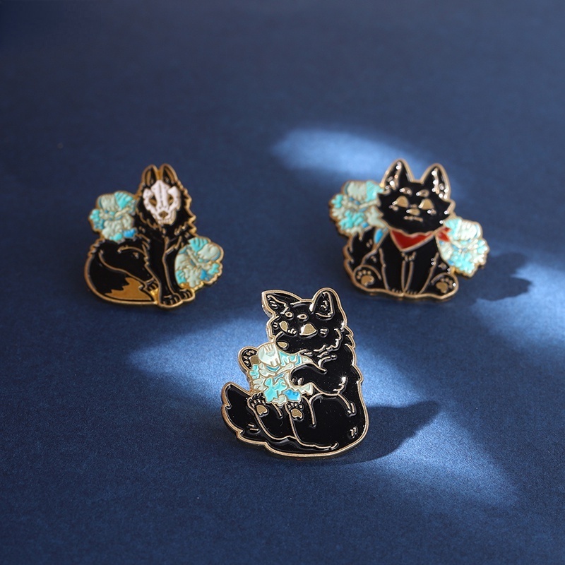 Animal Wolf Enamel Lapel Brooch Pin Cartoon Wolf Flower Fox Badge Pins