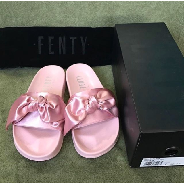 Fenty slides outlet ph