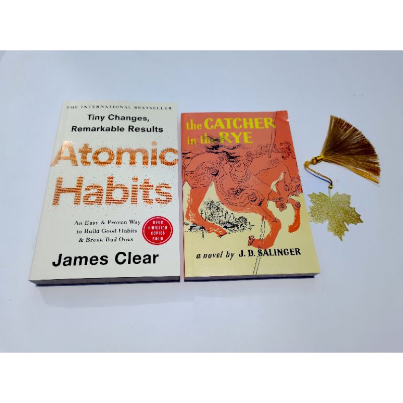 Bundle Atomic Habits & The Catcher in the Rye | Shopee Philippines