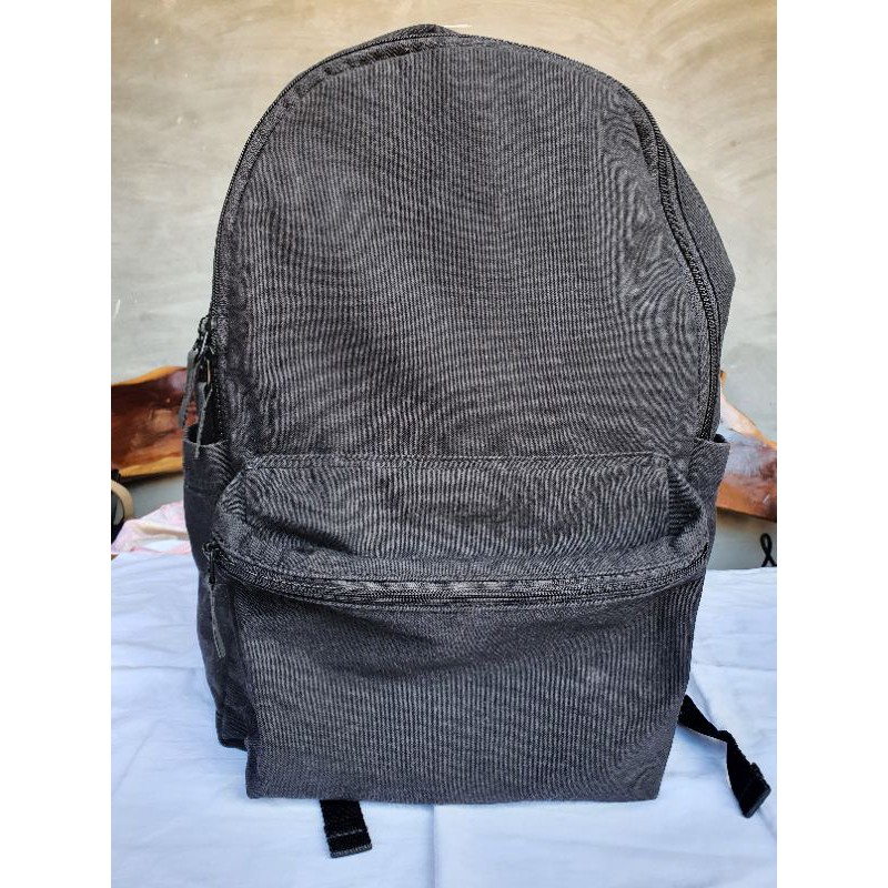 Uniqlo hotsell backpack ph