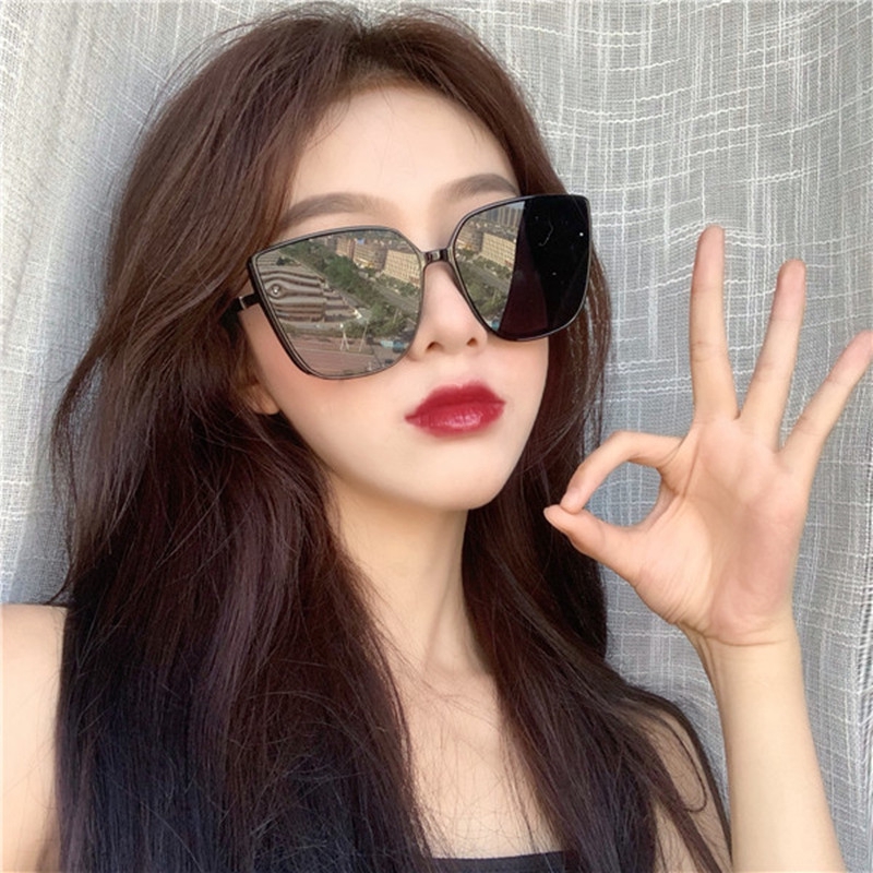 Oversize Sunglasses Inspired By Son Ye-Jin From Crash