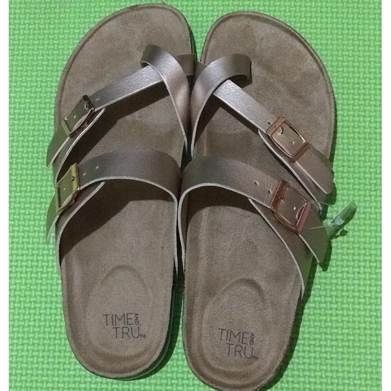 Time and tru best sale footbed thong slide sandal