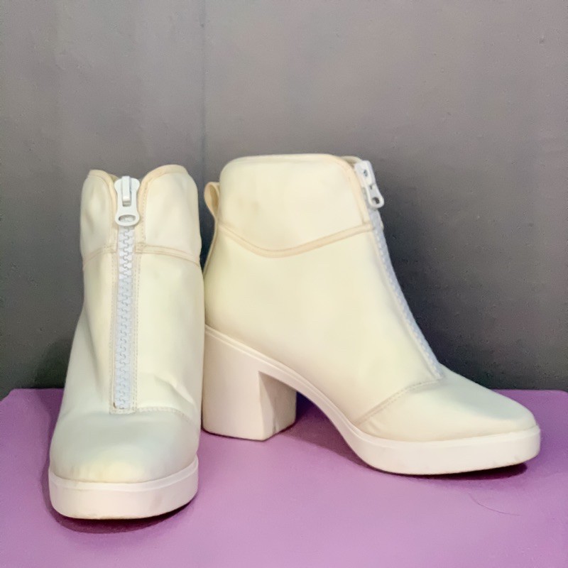 Uniqlo on sale chunky heels