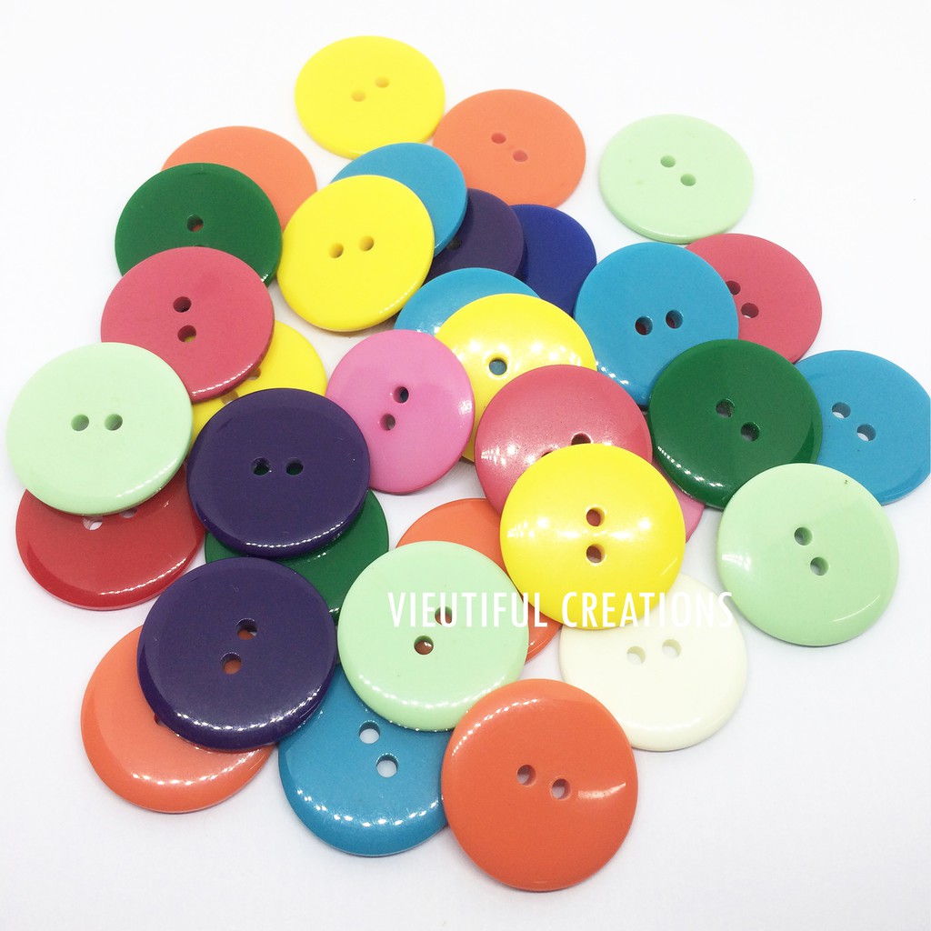 2 hole button / plastic/ 30mm/ per piece | Shopee Philippines