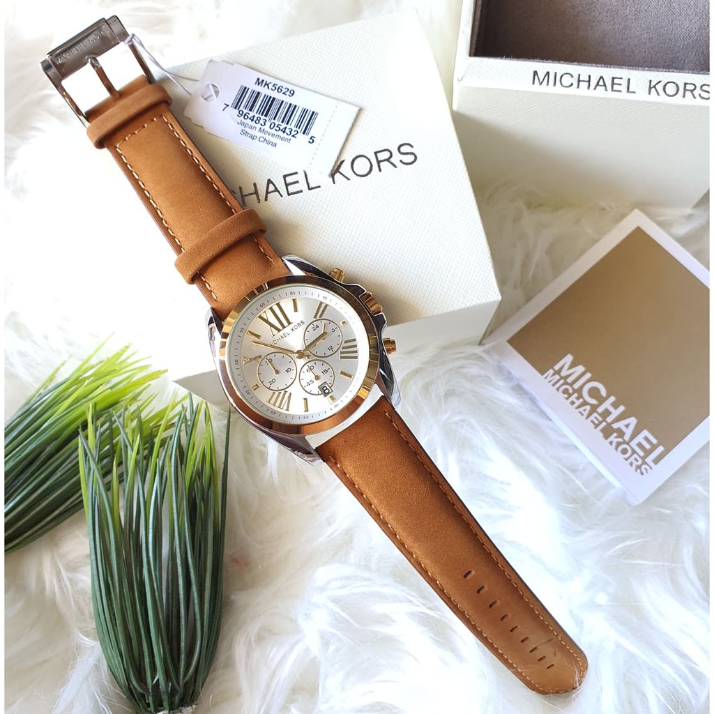 Michael kors women's stainless steel quartz outlet watch with leather calfskin strap