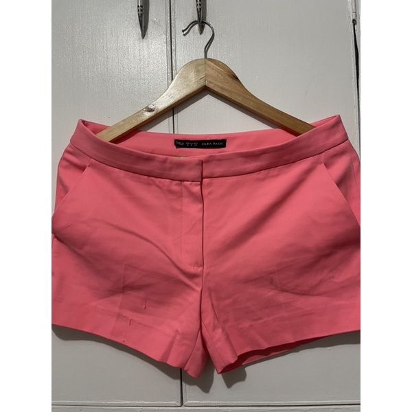 Pink hotsell shorts zara