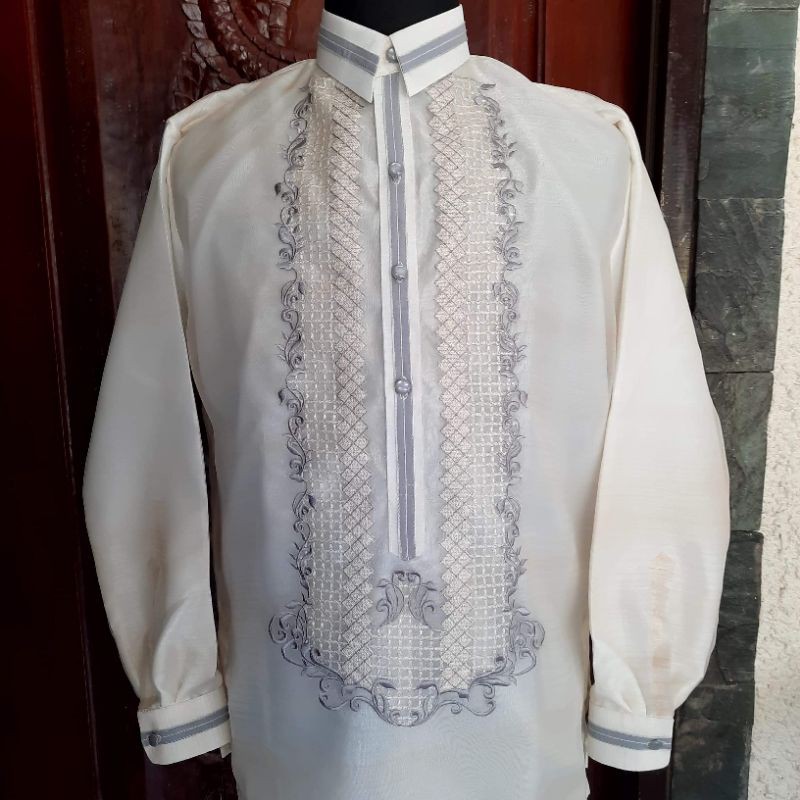 Barong Tagalog Gray embroidery with lining not see though(red,maroon