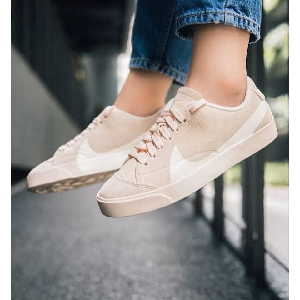 Nike w best sale blazer city low