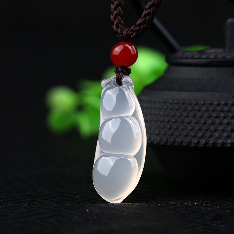 Natural ice outlet white chalcedony necklace