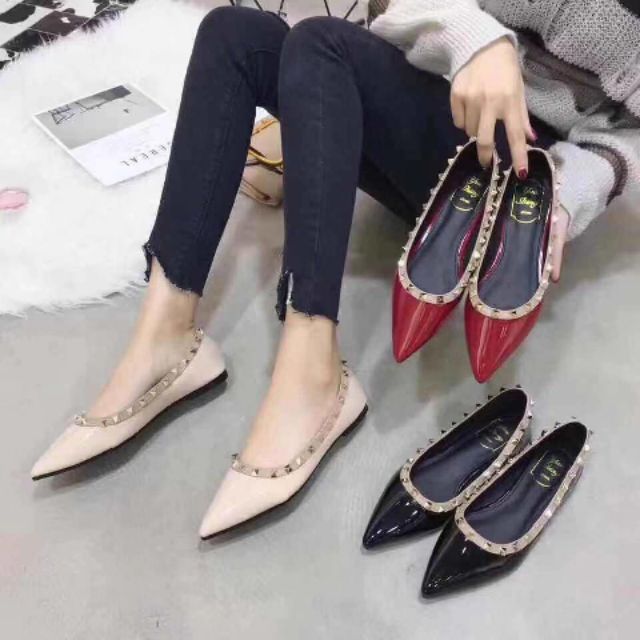 Valentino best sale flat shoe