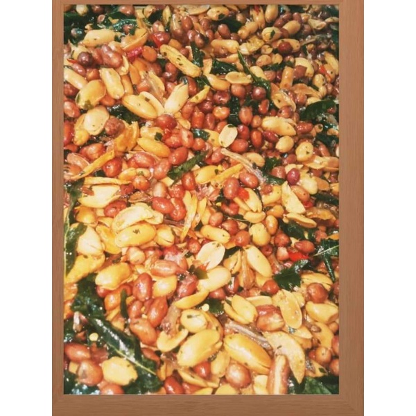 Spicy Adobong Mani With Siling Labuyo Garlic Chips Crunchy Fried Curry Leaves And Fried 4948