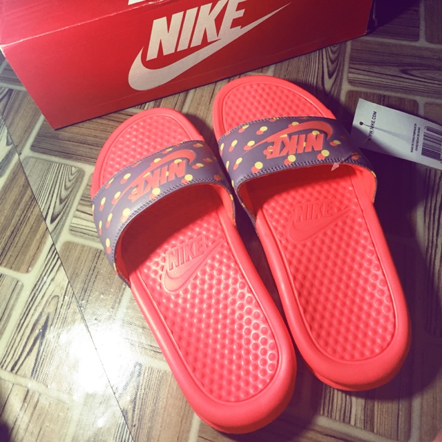 Womens benassi hot sale jdi print