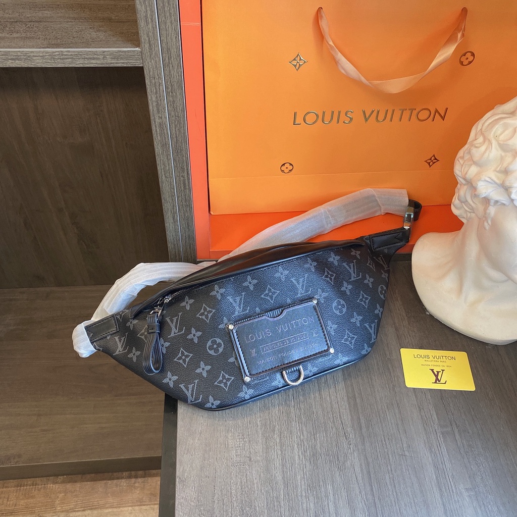 Lv chest online pouch