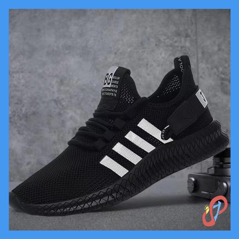 Adidas shoes outlet with 4 stripes