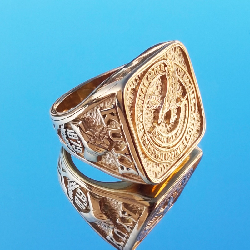 Fashionable Pure Stainless Steel 18K Gold-Plated KUYA DEO ET PATRIA Eagles  Fraternal Order of Rings 1979 Men's Ring