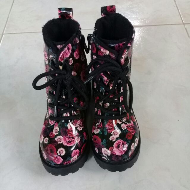 H&m shop floral boots