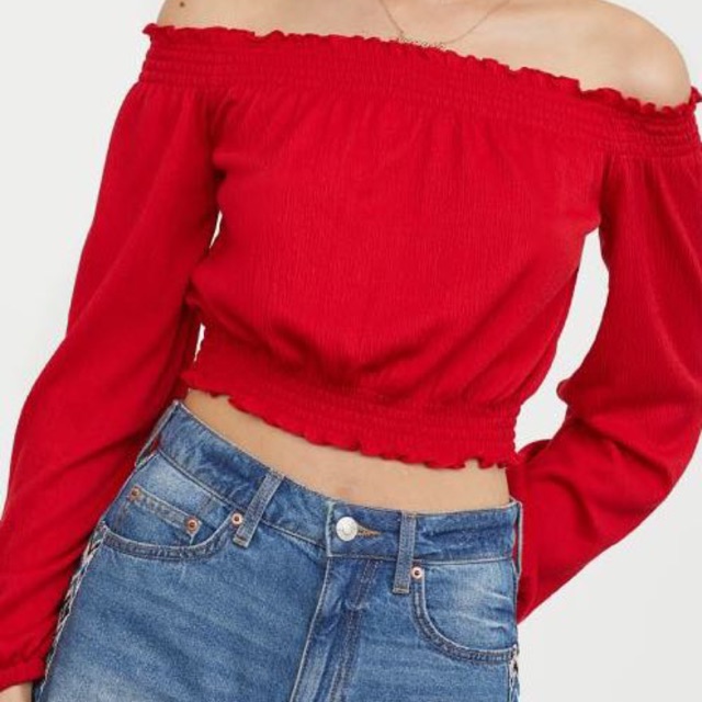 H&m red clearance off shoulder top