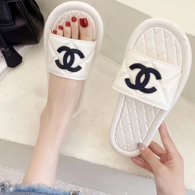 Chanel best sale slides rubber